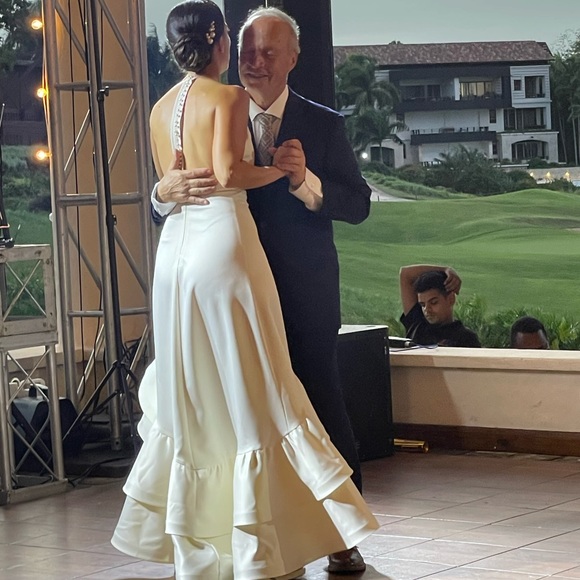 Bronx and Banco Paros Gown in white - Picture 4 of 7